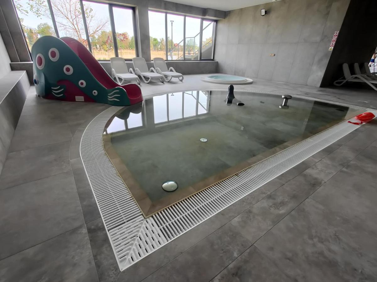 Bridge Apartment & Spa Dziwnów エクステリア 写真